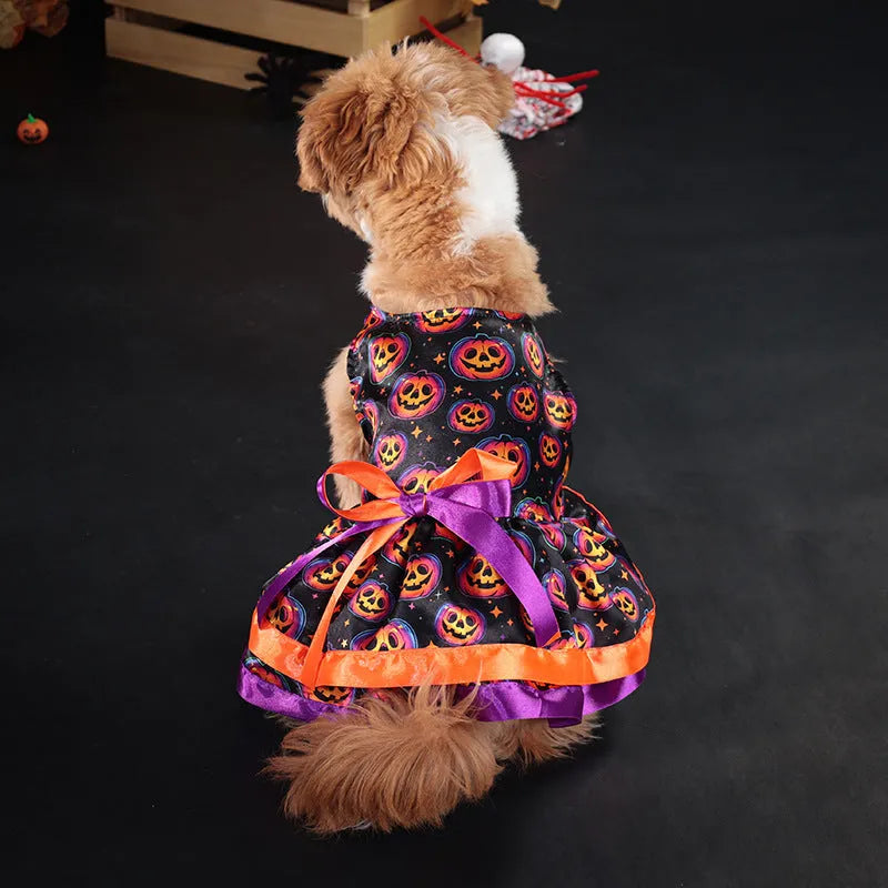 Halloween dog skirt with double-layer construction in colourful pumpkin pattern
