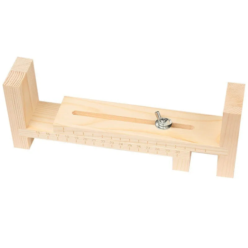 Solid wood weaving machine fixing rack with clip for hand-woven bracelets and necklaces
