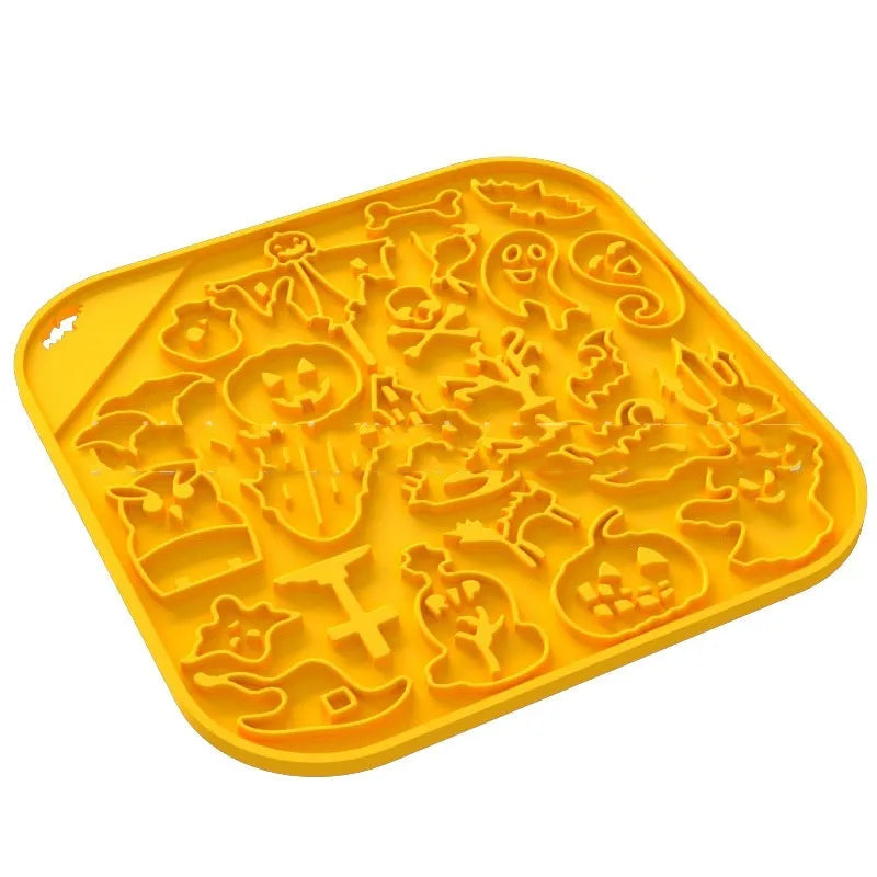Anti-choke slow feeding dog bowl in edible silicone, Halloween green colour, square shape with raised internal patterns