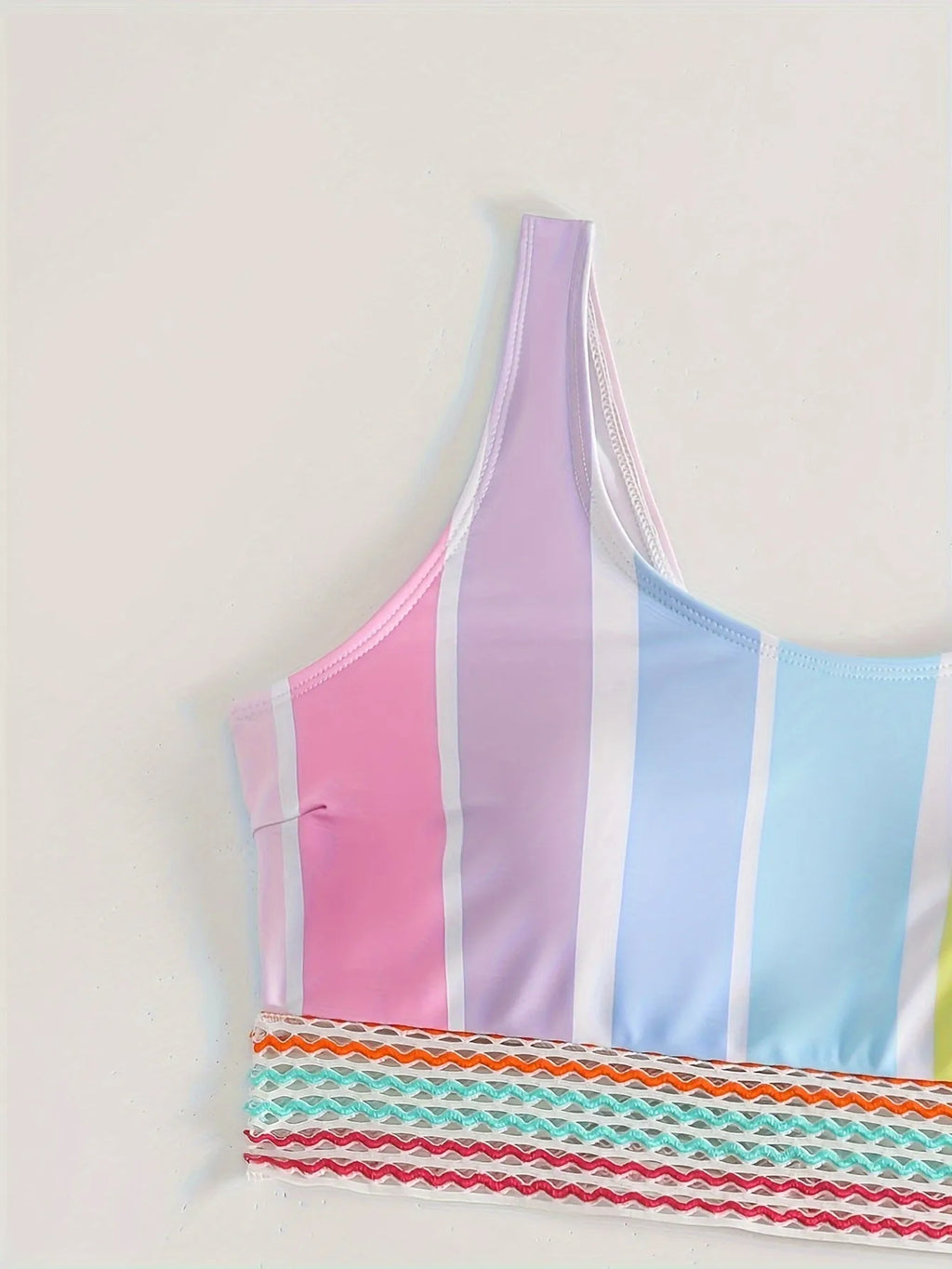 Women's striped bikini set with European style briefs in picture color