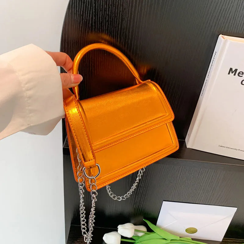 Retro PU crossbody bag in horizontal square shape with sewing line details