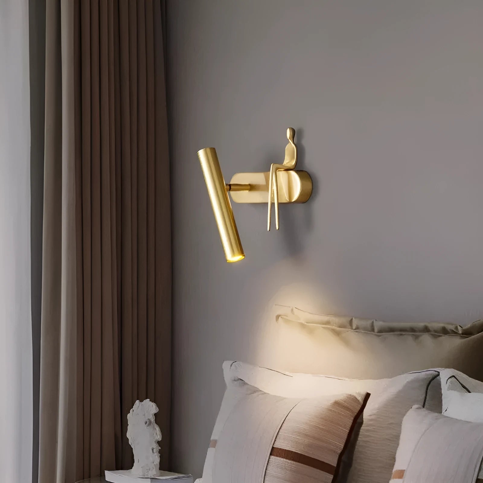 All-copper bedroom bedside wall lamp modern minimalist with copper finish, left mount