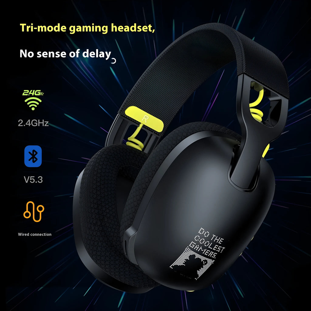 Wireless gaming headphone head-mounted style in black with Bluetooth and noise reduction