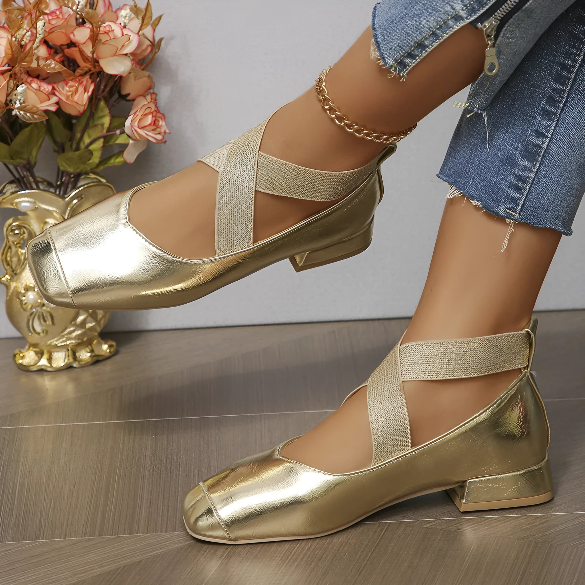 Slip-on pumps with attached skirt in gold, low heel, square toe, artificial PU upper, rubber sole