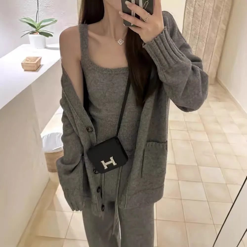 Women's three-piece knit set with cardigan and casual pants in light brown colour