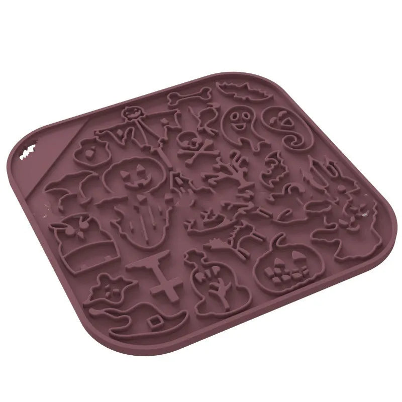 Anti-choke slow feeding dog bowl in edible silicone, Halloween green colour, square shape with raised internal patterns