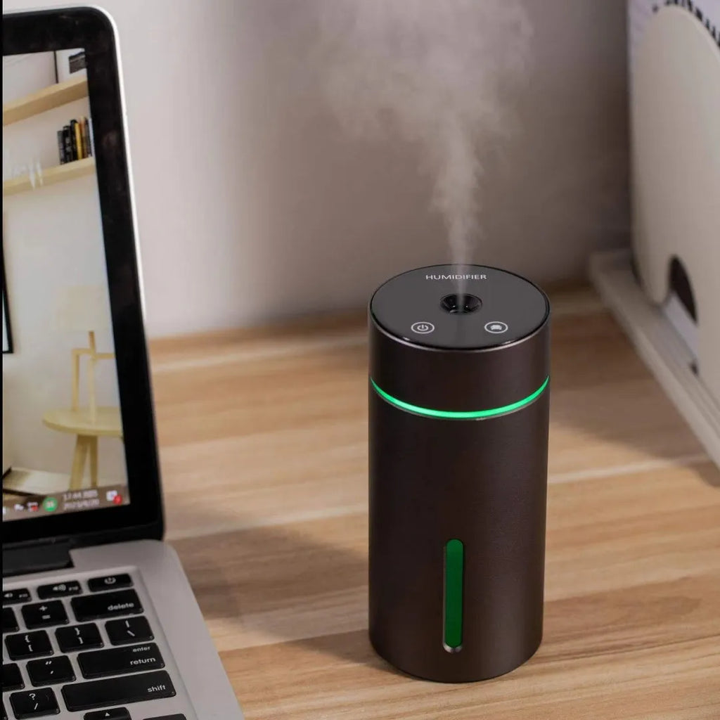 Black A6 portable car humidifier and essential oil diffuser with aluminium tank and USB cable