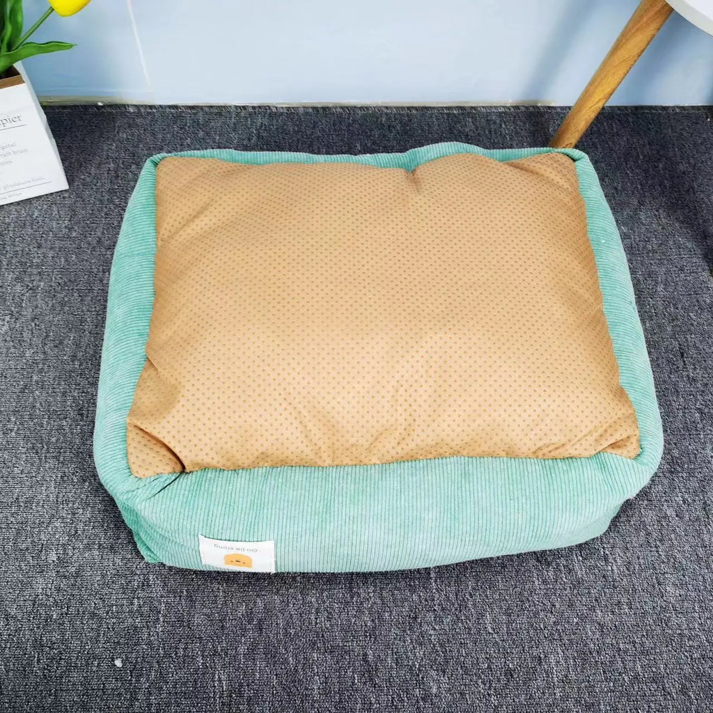Fine velvet pet nest in Chinese red colour, 60x50cm size, for dogs and cats