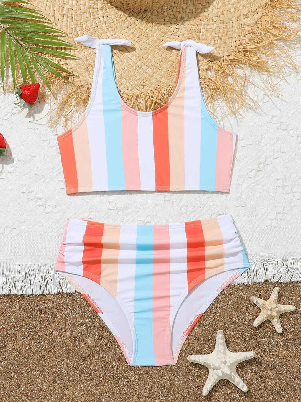 Girls printed plaid two-piece swimsuit set with polyester lining for seaside holidays and swimming