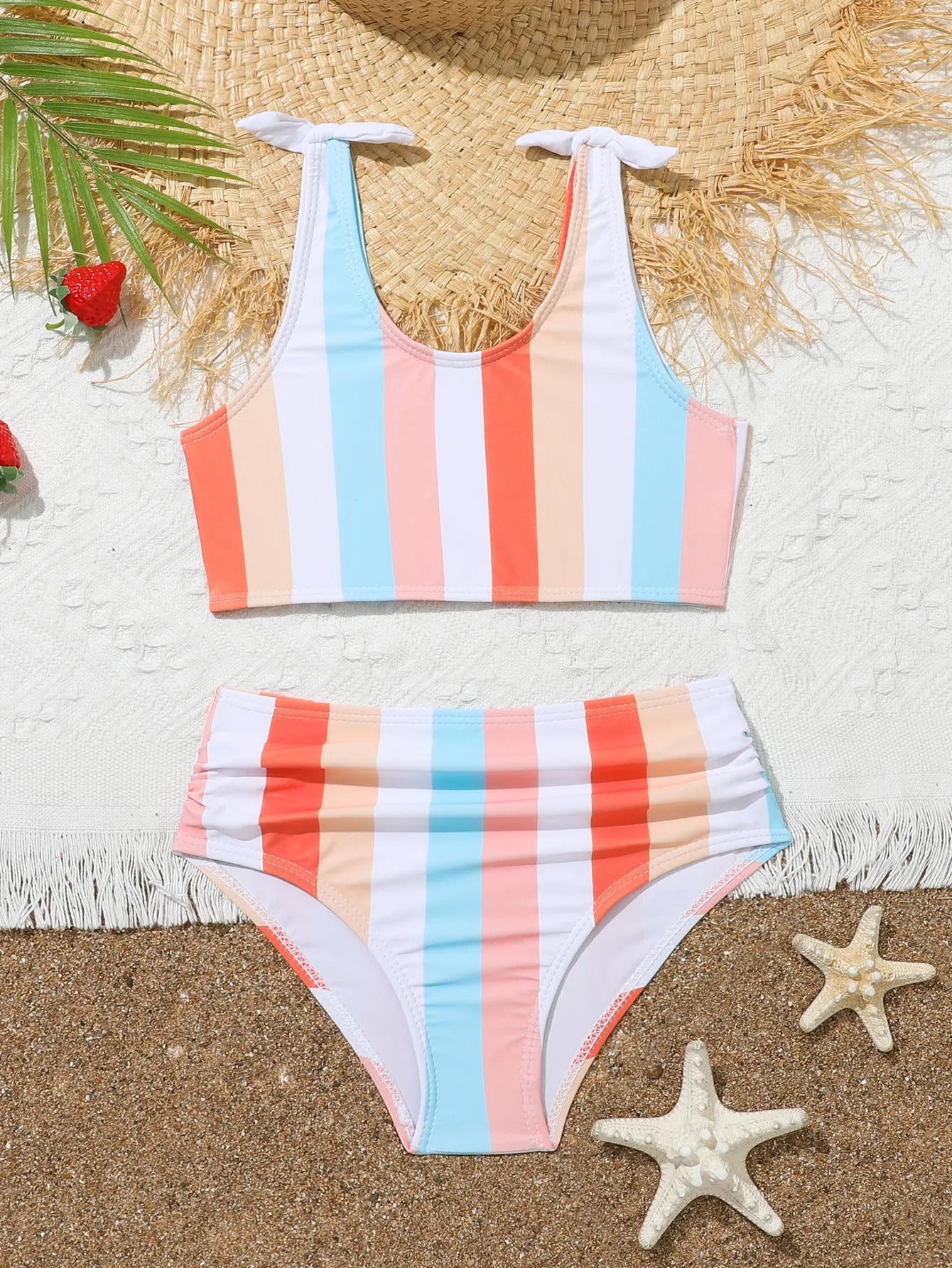 Girls printed plaid two-piece swimsuit set with polyester lining for seaside holidays and swimming