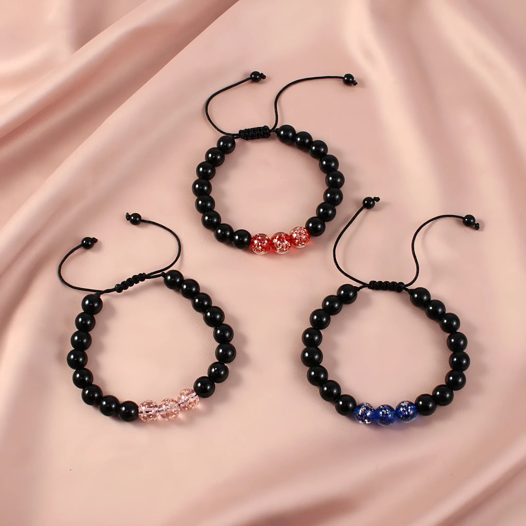 Beaded adjustable luminous bracelet with geometric glass beads in six colours