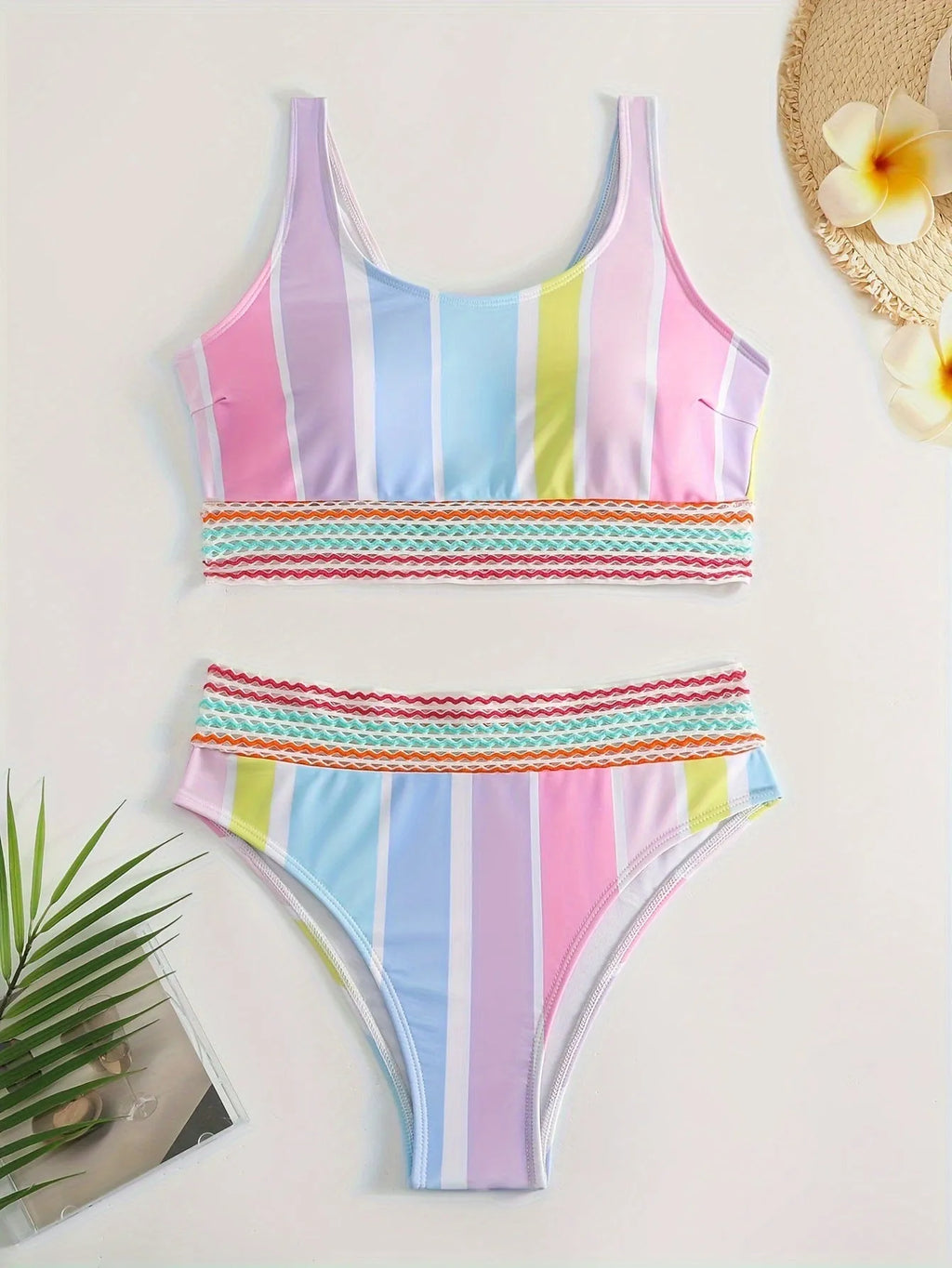 Women's striped bikini set with European style briefs in picture color