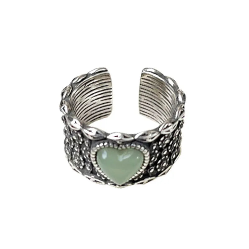 Retro wide-faced heart ring with adjustable opening in white or green colour