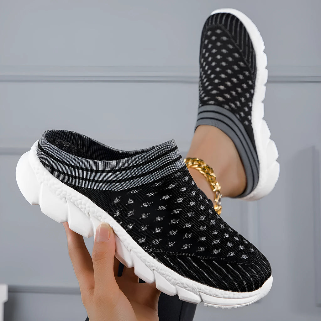 Women's Flyknit sports slippers with striped pattern and hollowed-out breathable design in black colour