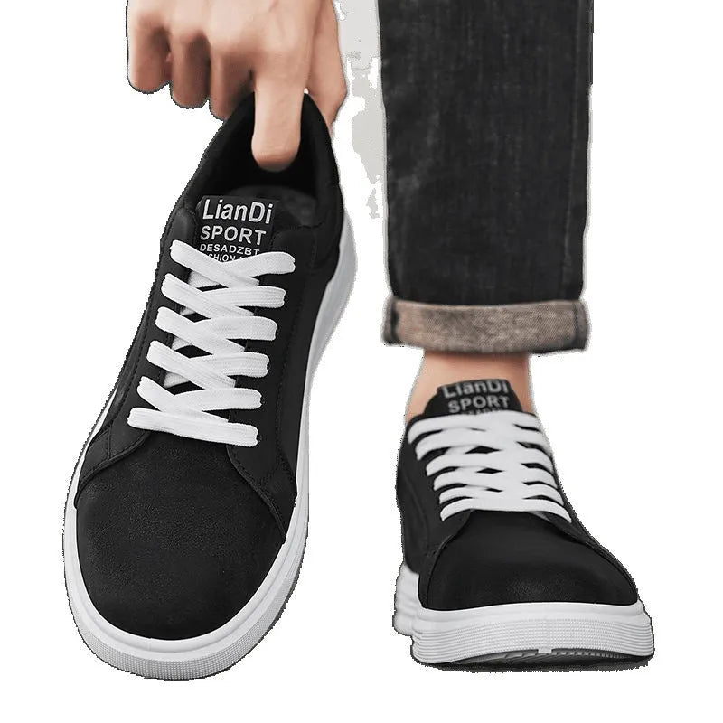 Men's low-top casual sneakers with snake pattern PU upper in black, round toe, flat heel, high mouth cut above 11cm