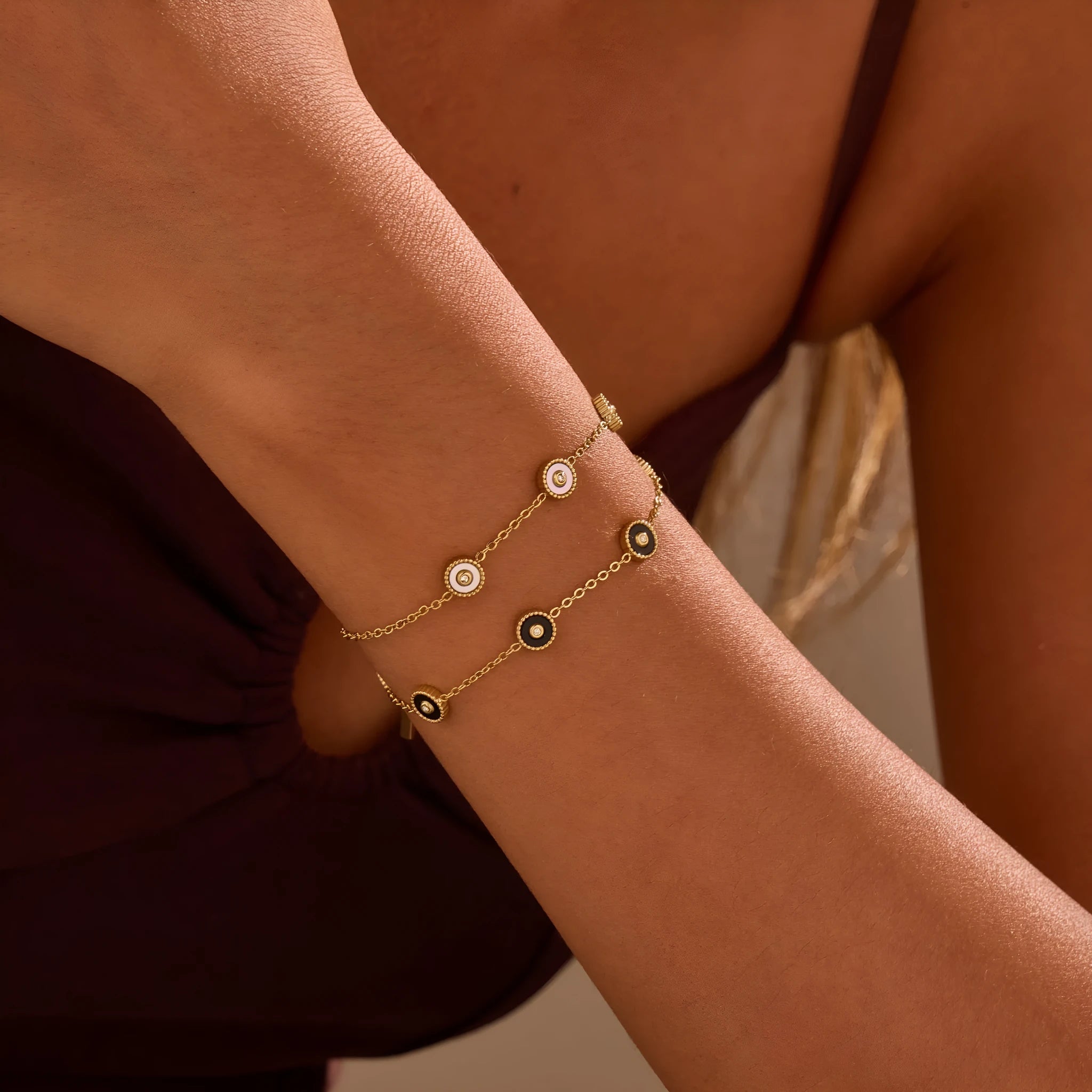 Geometric stainless steel bracelet with 18K gold plating for women's jewellery