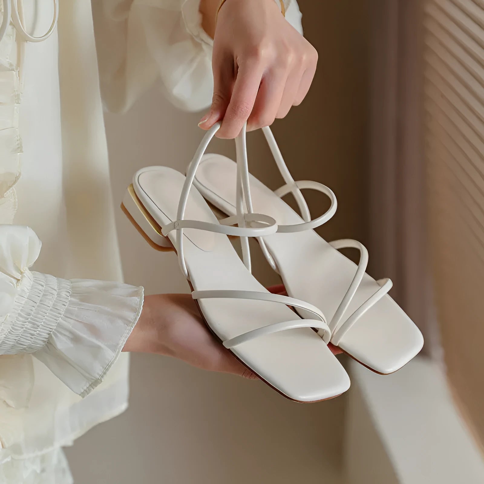 Flat strap open-toed Roman sandals for women in green, Korean style square toe solid colour summer footwear