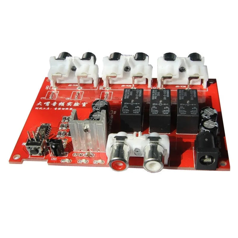 Silver audio source switch with infrared remote control, aluminium alloy shell, front panel buttons and indicator lights, US model
