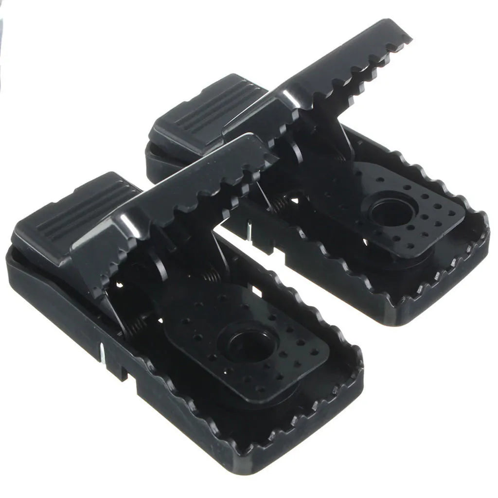 Six black snapping mousetraps made of PC+ABS alloy plastic for rodent control