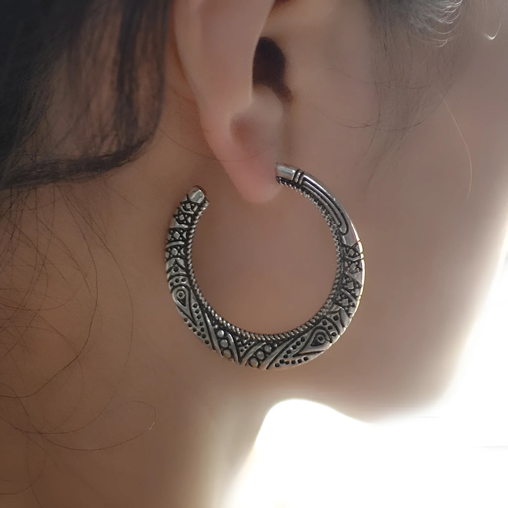 C-shaped vintage engraving earrings with scrollwork design in bronze finish