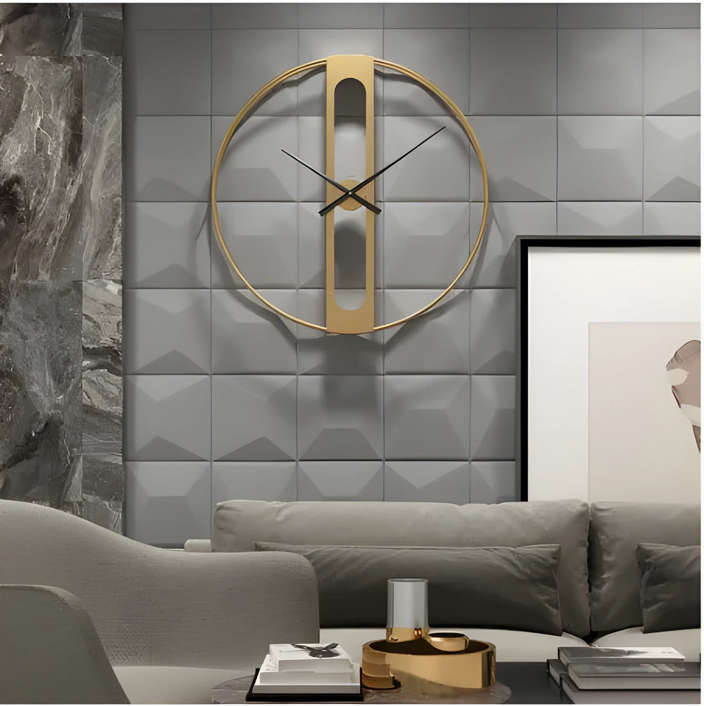 Round metal wall clock with 50cm diameter in black or gold colour options