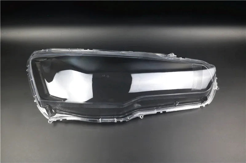 Transparent plastic headlight housing cover 50x30x20mm for car main driving or co-pilot lampshade replacement