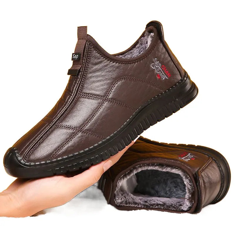 Winter men's padded non-slip cotton boots in brown with buckle fastening and platform sole