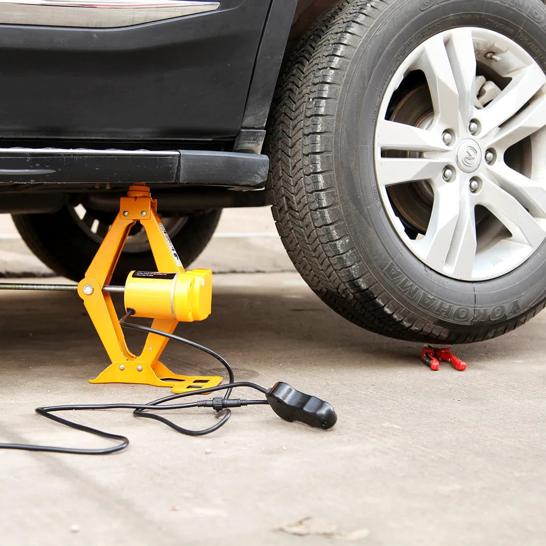 Hydraulic electric jack kit with 2-tonne capacity and 120-350mm height range