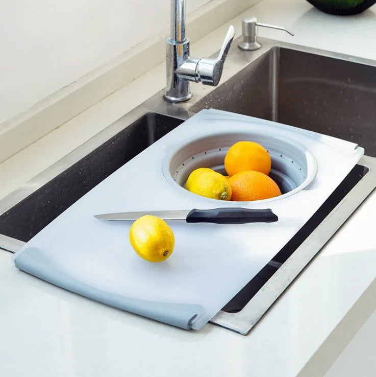 Multi-functional 3-in-1 chopping board with detachable folding drain basket in grey, 50x28.5cm