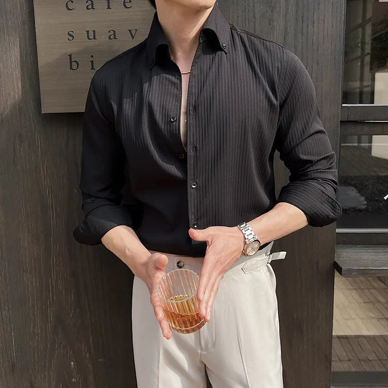 Men's striped long sleeve V-neck cardigan shirt in regular fit for casual wear