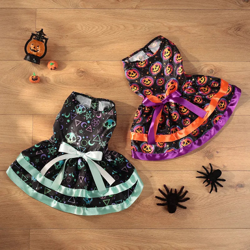Halloween dog skirt with double-layer construction in colourful pumpkin pattern