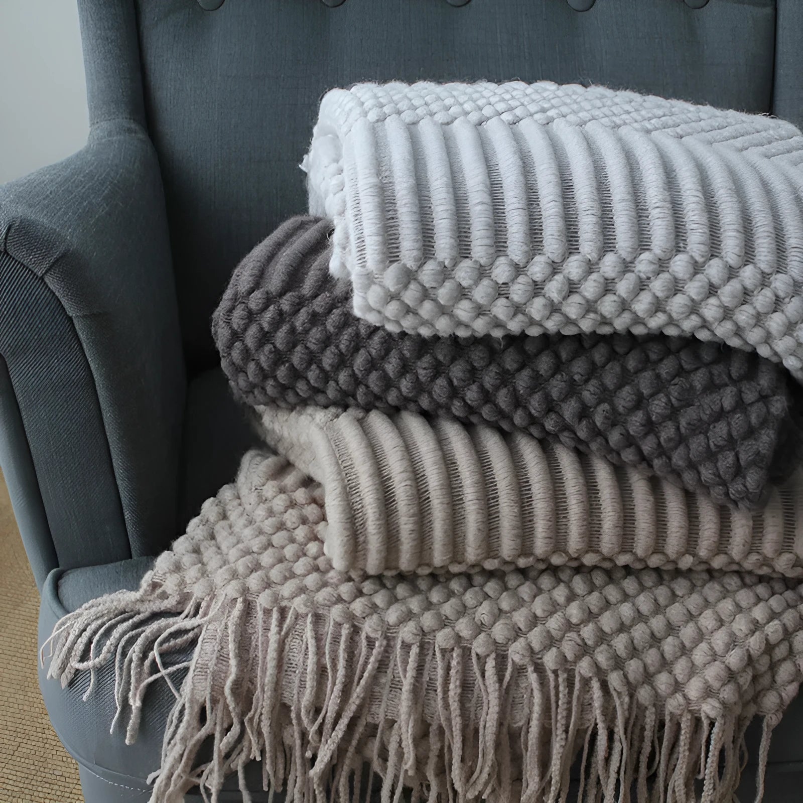Small polyester fibre nap blanket 127x170cm in dark grey, khaki, or light grey