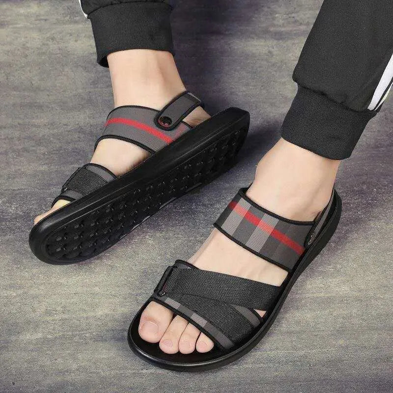 Youth sports sandals with Lycra upper and polyurethane sole in leisure style