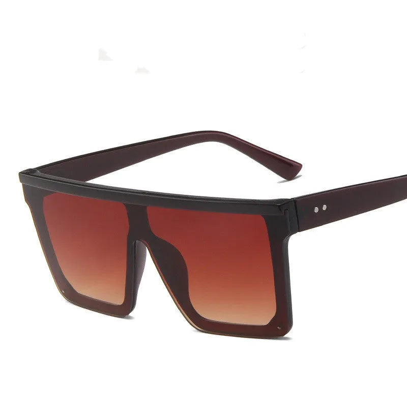 Retro rice nail sunglasses with PC frame and lens in Black frame white silver colour