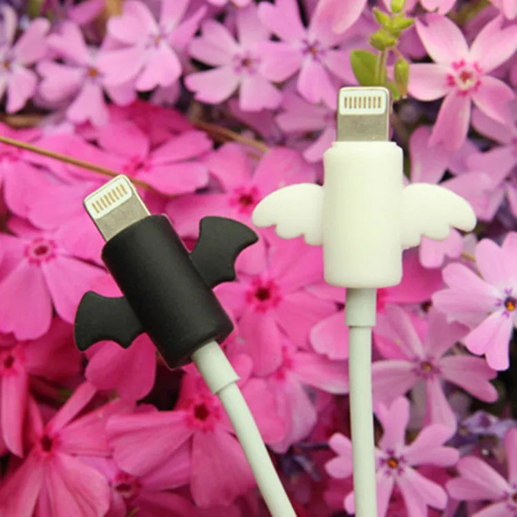 Food grade silicone anti-breaking cable protective cover in L and S sizes, angel white and bat black styles