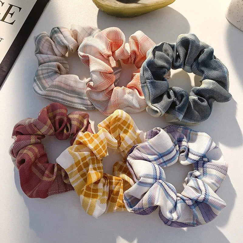 Children's hairpin set with autumn colours showing small intestine rings and large intestine ropes