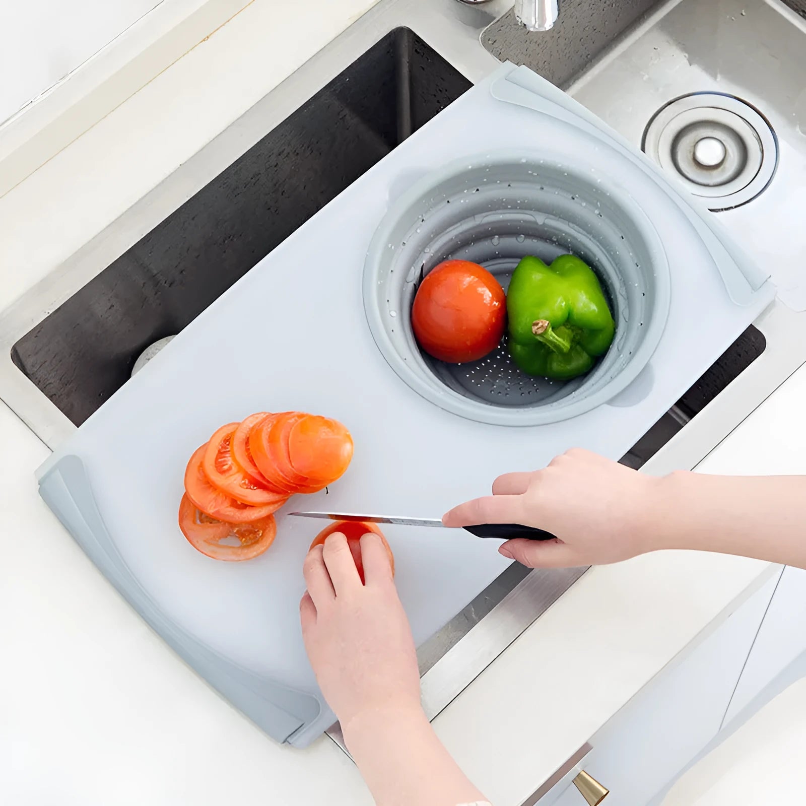 Multi-functional 3-in-1 chopping board with detachable folding drain basket in grey, 50x28.5cm