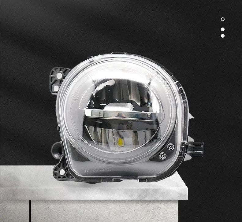 BMW 5 Series F10 front fog lamp with sealed housing for bumper installation