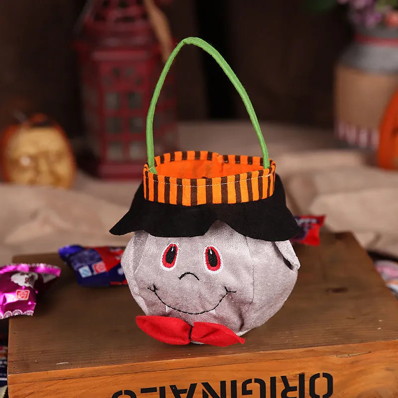 Halloween candy bag in pumpkin design, 16cm velvet non-woven portable handbag for kids trick or treat