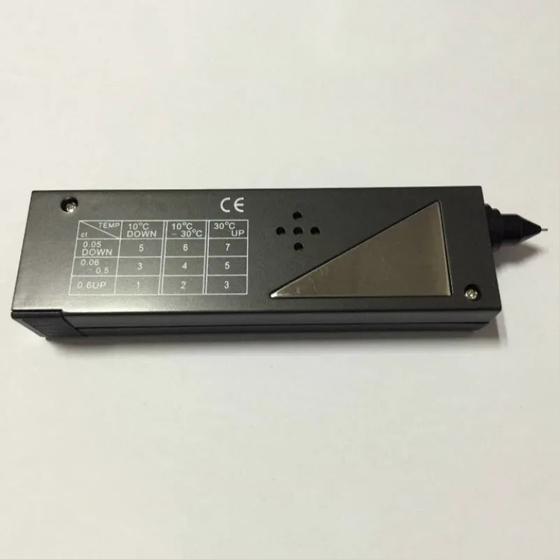 Black diamond thermal conductivity tester with metal probe for portable gem identification