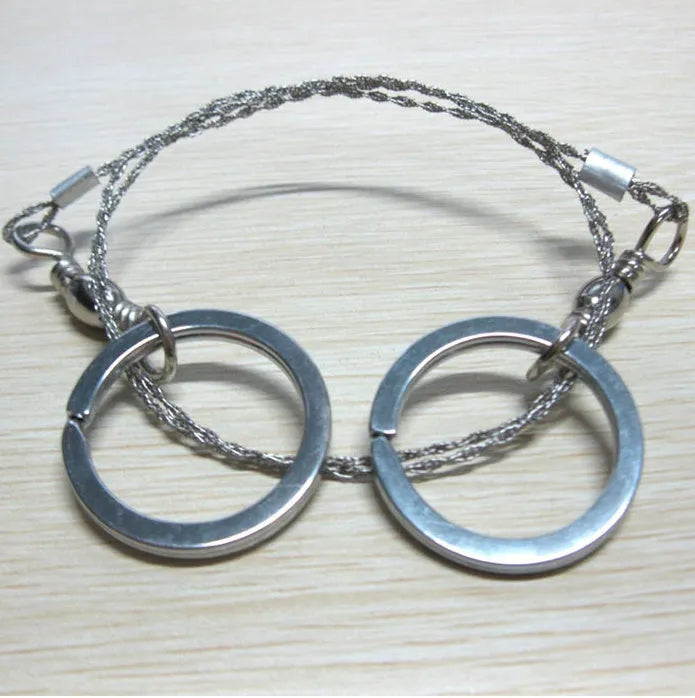 Stainless steel survival wire saw with pull rings, 55cm cutting length, 70cm total length