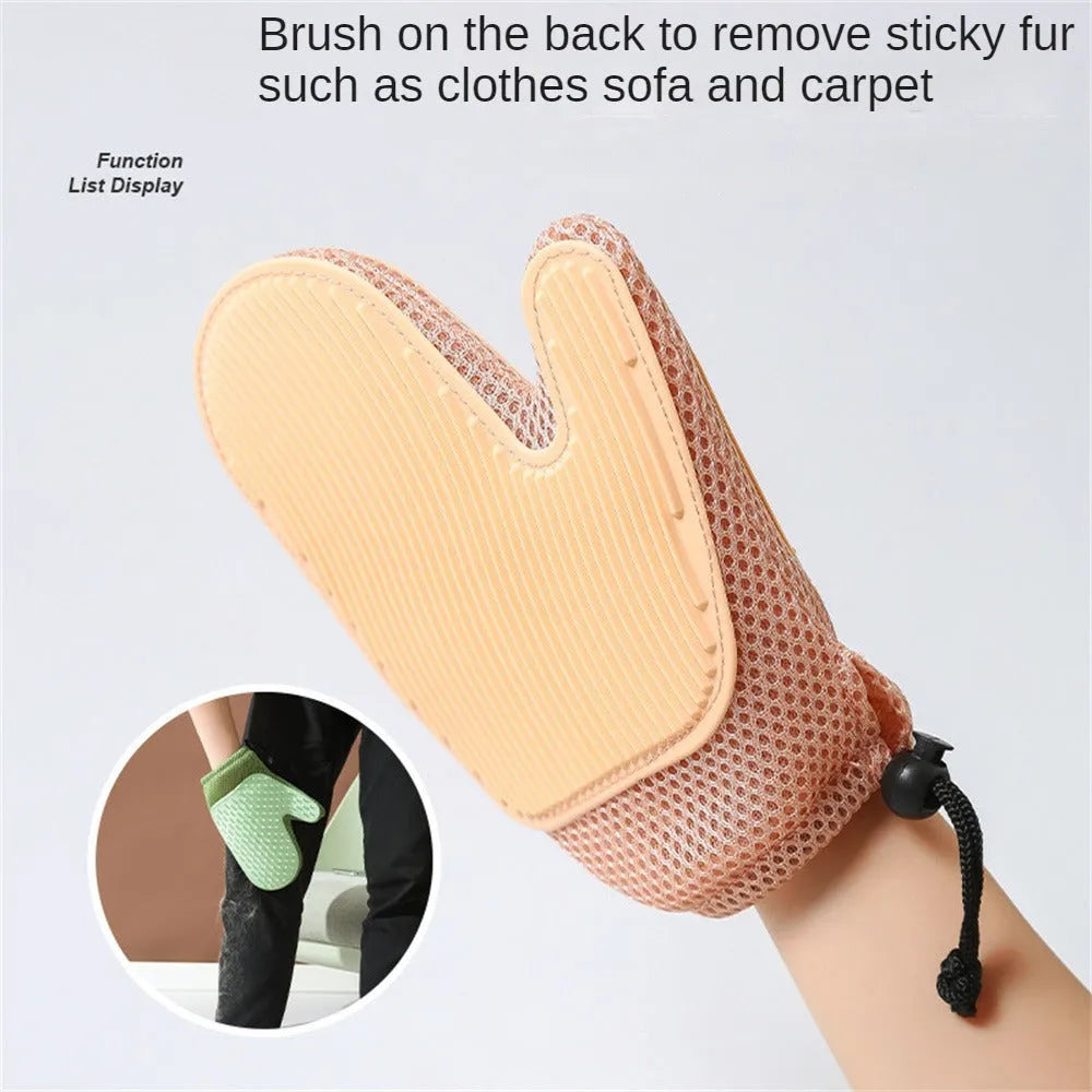 Pet grooming glove for hair removal and massage with TPR padding in dark blue, light green or yellow