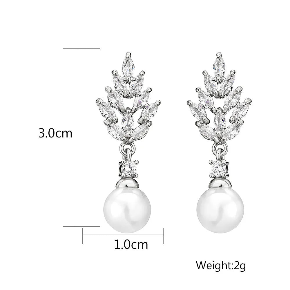 Micro geometric flower earrings with zircon accents in gold, platinum and rose gold plating colours