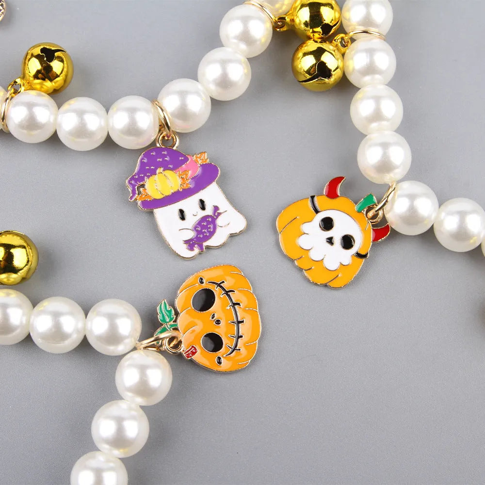 Halloween cat collar with simulated pearl necklace decoration in pumpkin designs