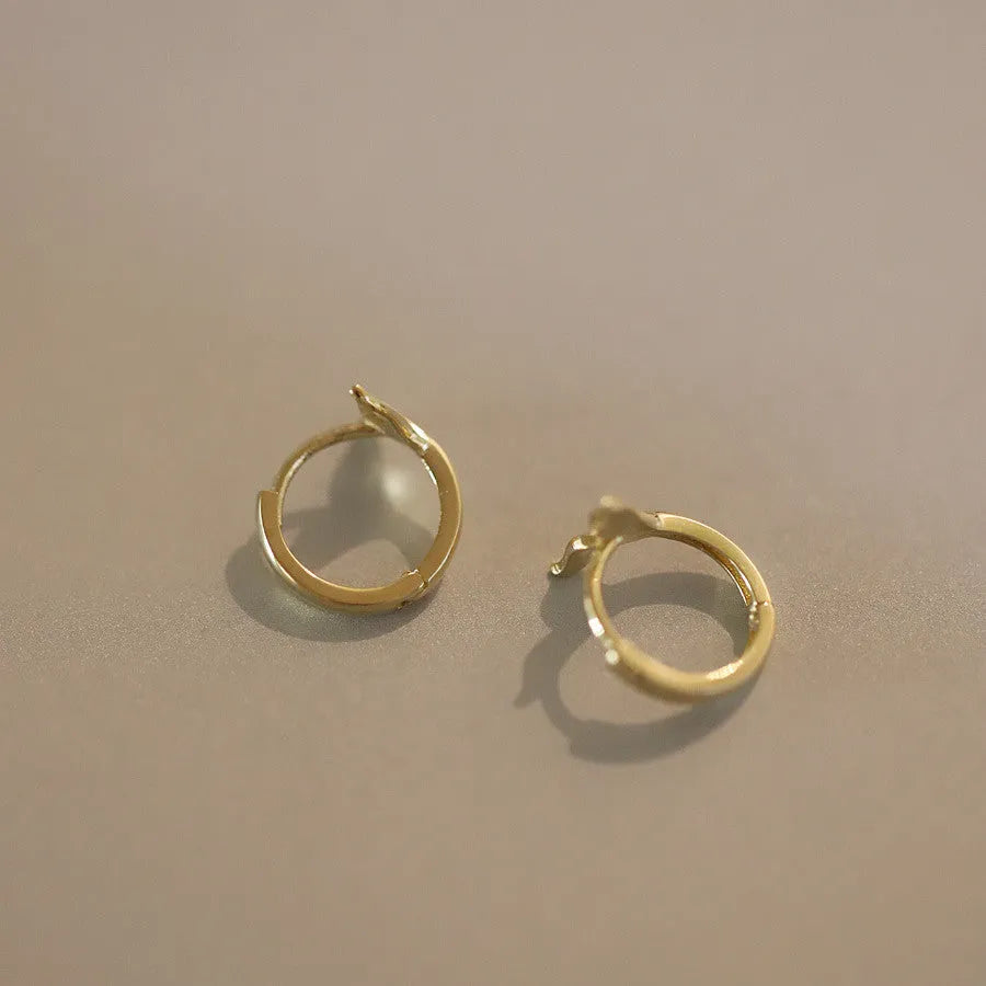 S925 sterling silver 14k gold plated fishtail earrings with 8-10mm diameter in gold or white gold colour