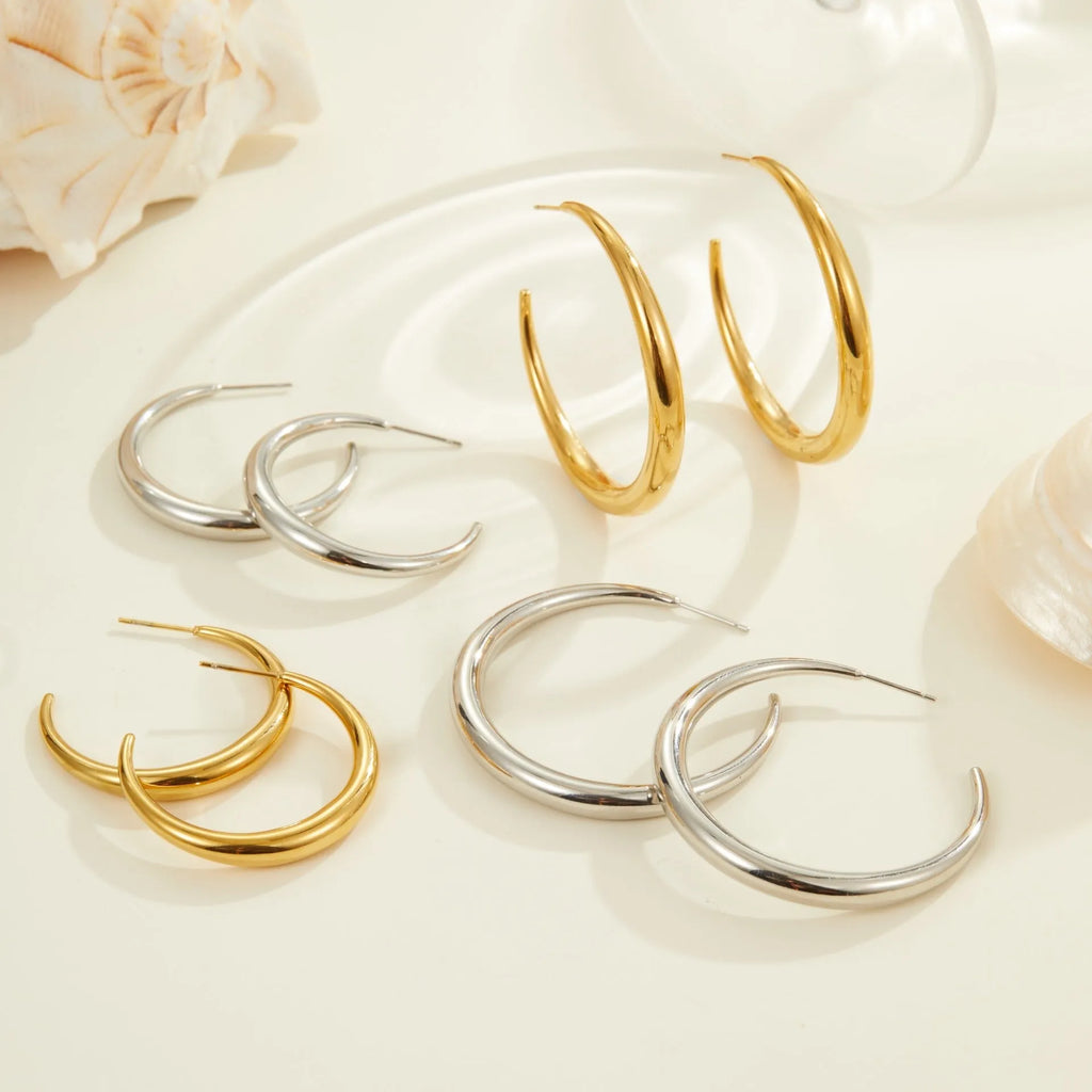 Geometric hoop earrings for women in stainless steel with gold or steel finish options
