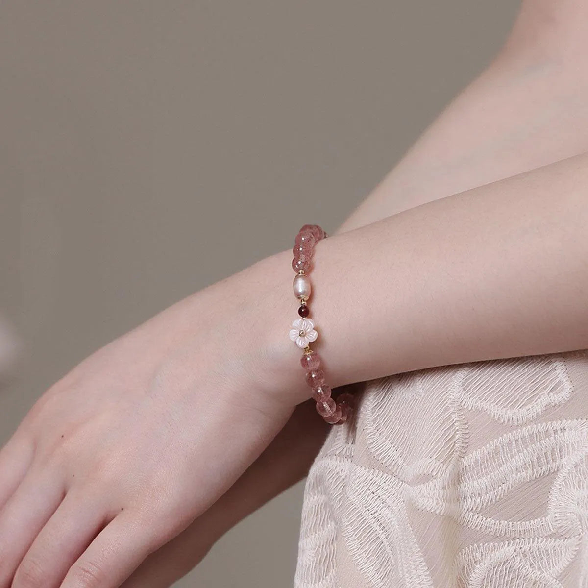 Strawberry quartz crystal bracelet with peach blossom flower design for women's casual jewellery