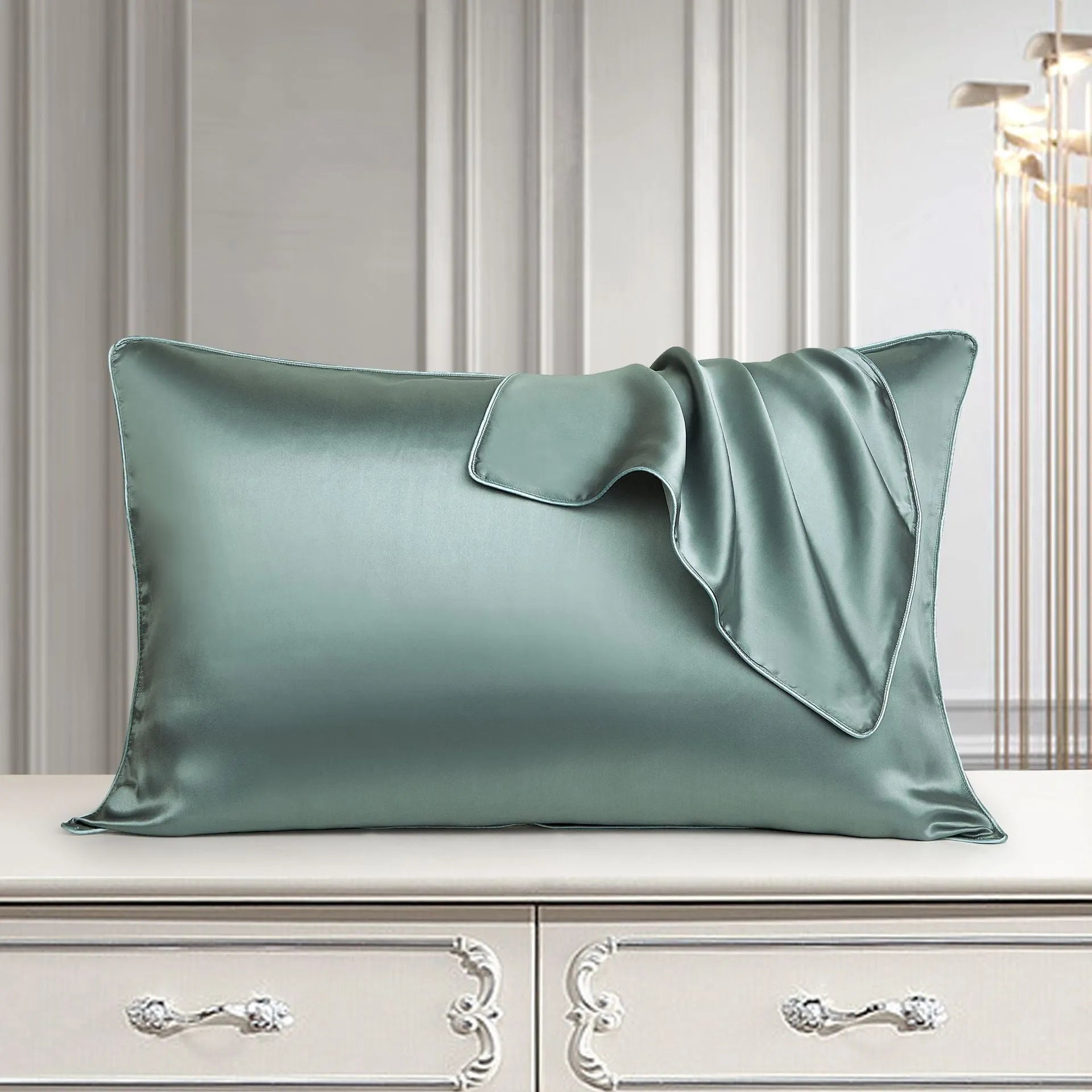 100% mulberry silk pillowcase 48x74cm palace luxury style with inlaid rope edge in champagne gold