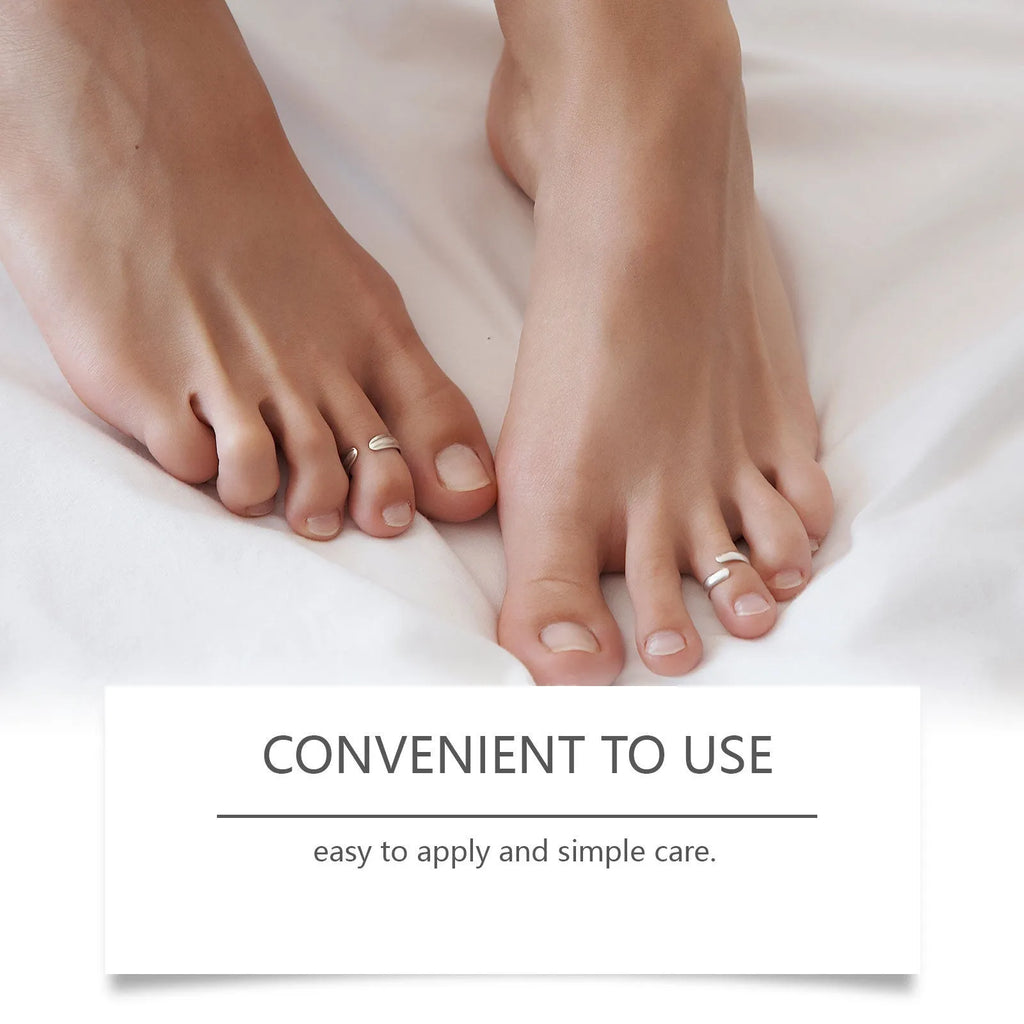 30ml bottle of mild brightening nail care solution for daily nail appearance improvement.