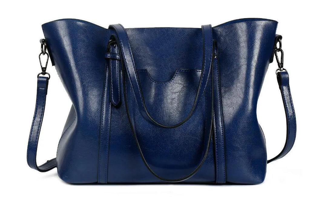 Retro messenger bag for women in PU leather with large main compartment
